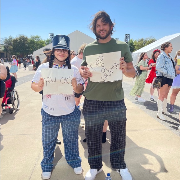 ADULT Junior Jewels you belong with me t-shirt from Fearless Taylor Swift - Picture 3 of 10